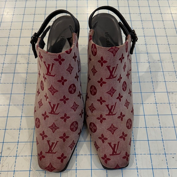 Custom Red LV Monogram covered Women's Shoes size 9 - Picture 1 of 7